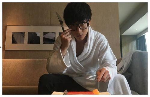 热门李易峰吃瓜视频,揭秘娱乐圈幕后真相