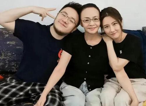 蔡徐坤吃瓜八卦爆料视频,揭秘娱乐圈背后的秘密