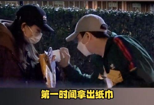 吃瓜网曝黑料红领巾,红领巾事件引发热议