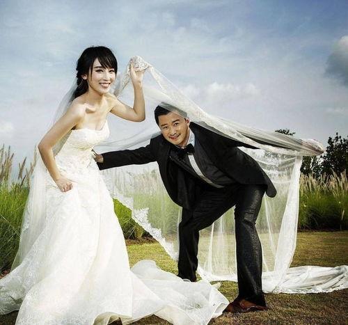 近期热门吃瓜事件婚纱照,揭秘近期热门吃瓜事件的甜蜜瞬间